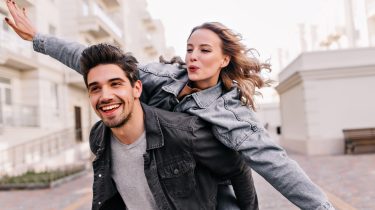 Uzun Süreli İlişkilerde Romantizmi ve Heyecanı Canlandırmak